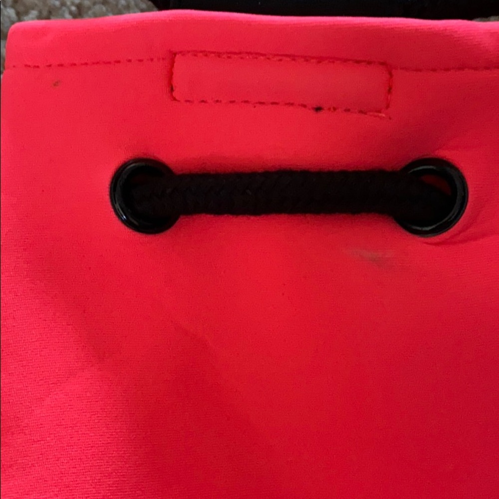 Drawstring backpack - Picture 3 of 4